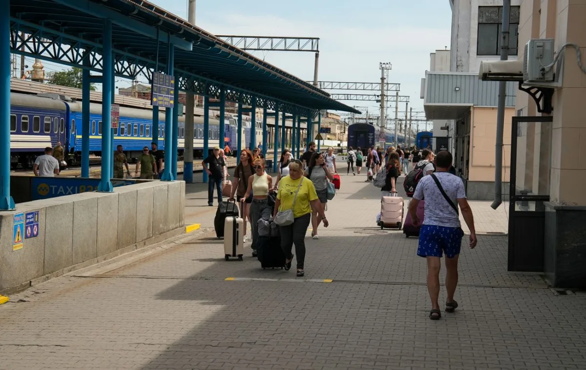 Чи підвищує Укрзалізниця ціни на квитки: офіційна відповідь