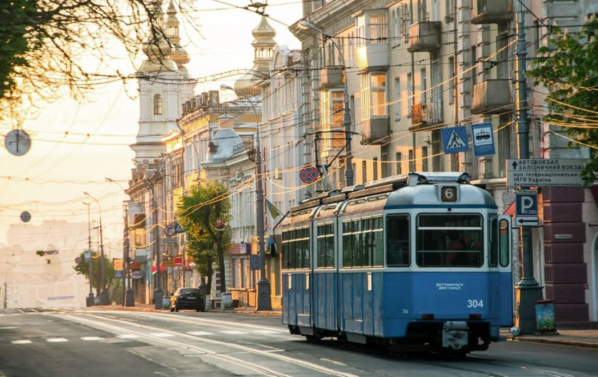 Як працюють світлофори під час хвилини мовчання у Вінниці