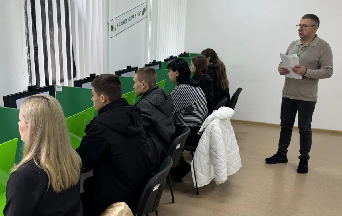 Повторний іспит на права: як правильно порахувати 10 днів перерви у 2026