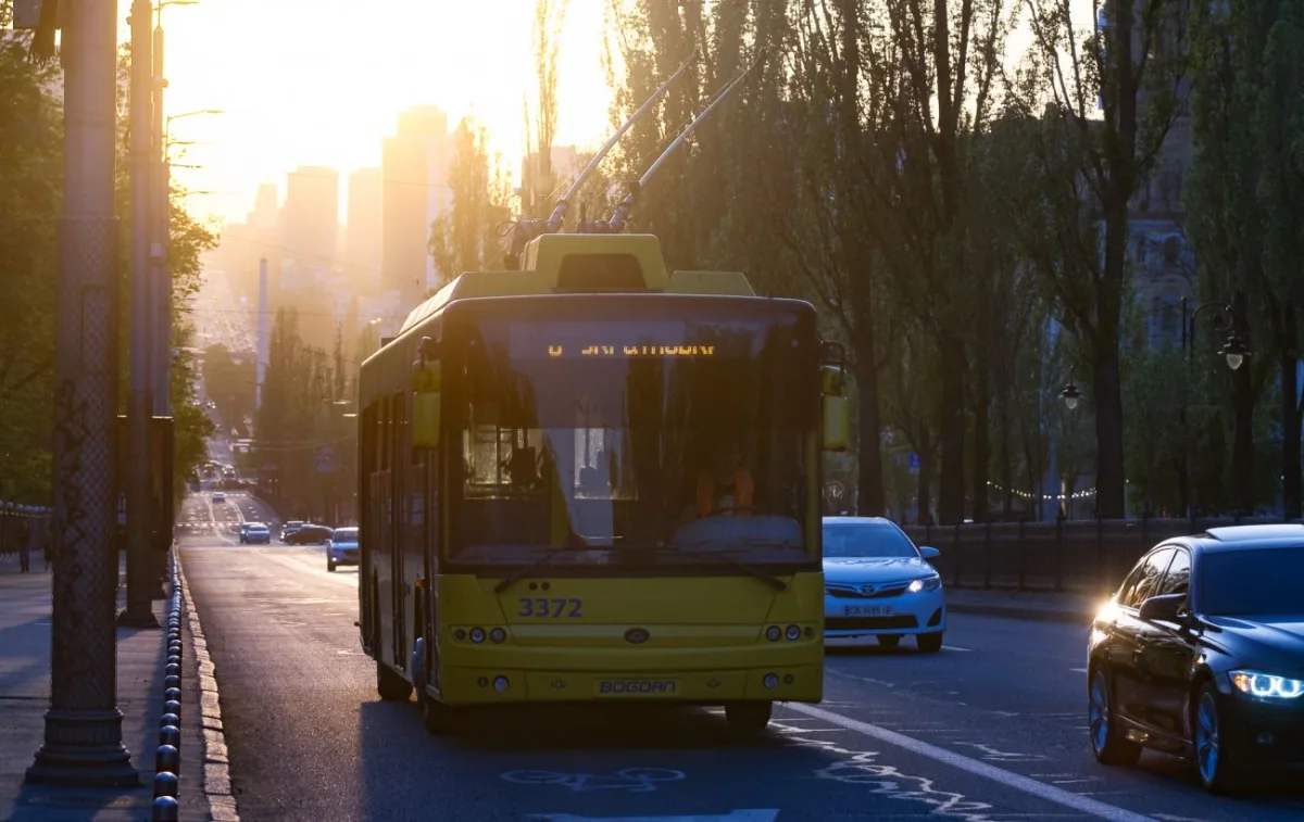 Тарифи на проїзд у Києві 30 гривень: хто їздить безкоштовно