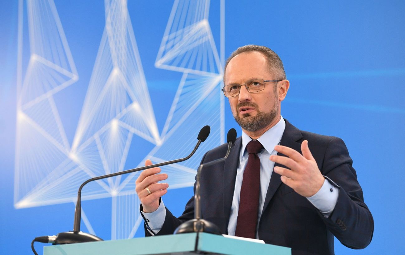 Після війни Україні варто перейти до парламентської республіки, – один із авторів Конституції