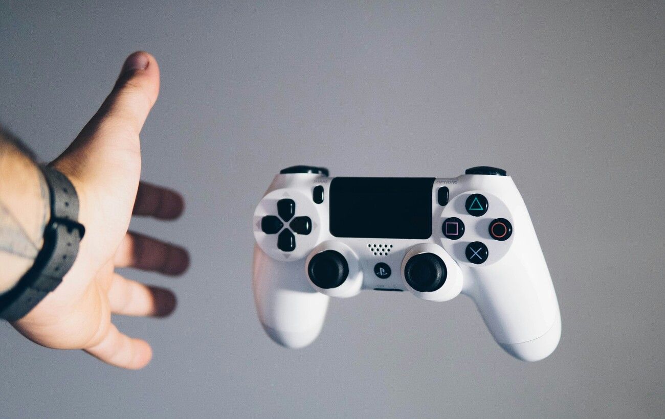 Sony відмовляється від фізичних дисків: нові ігри PlayStation продаватимуть лише онлайн